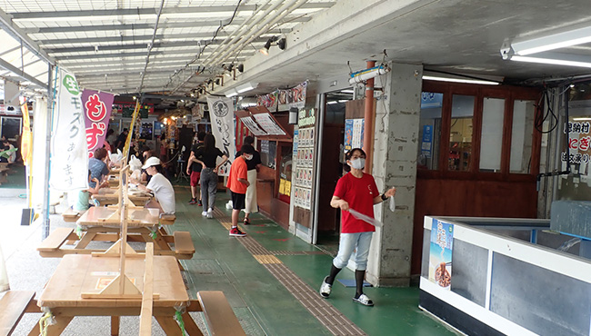 道の駅で沖縄料理を楽しもう